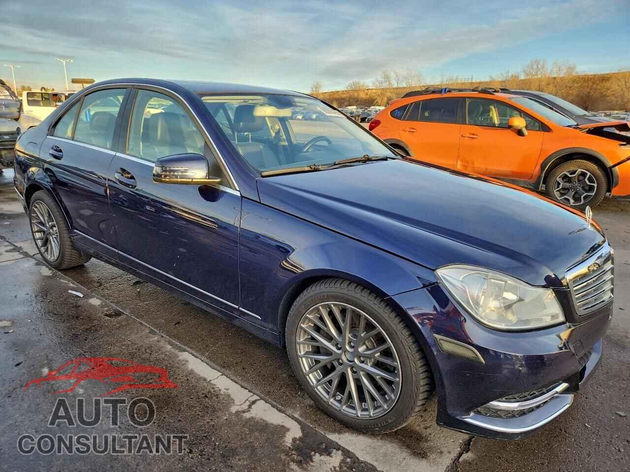 MERCEDES-BENZ C-CLASS 2013 - WDDGF8AB6DR266240