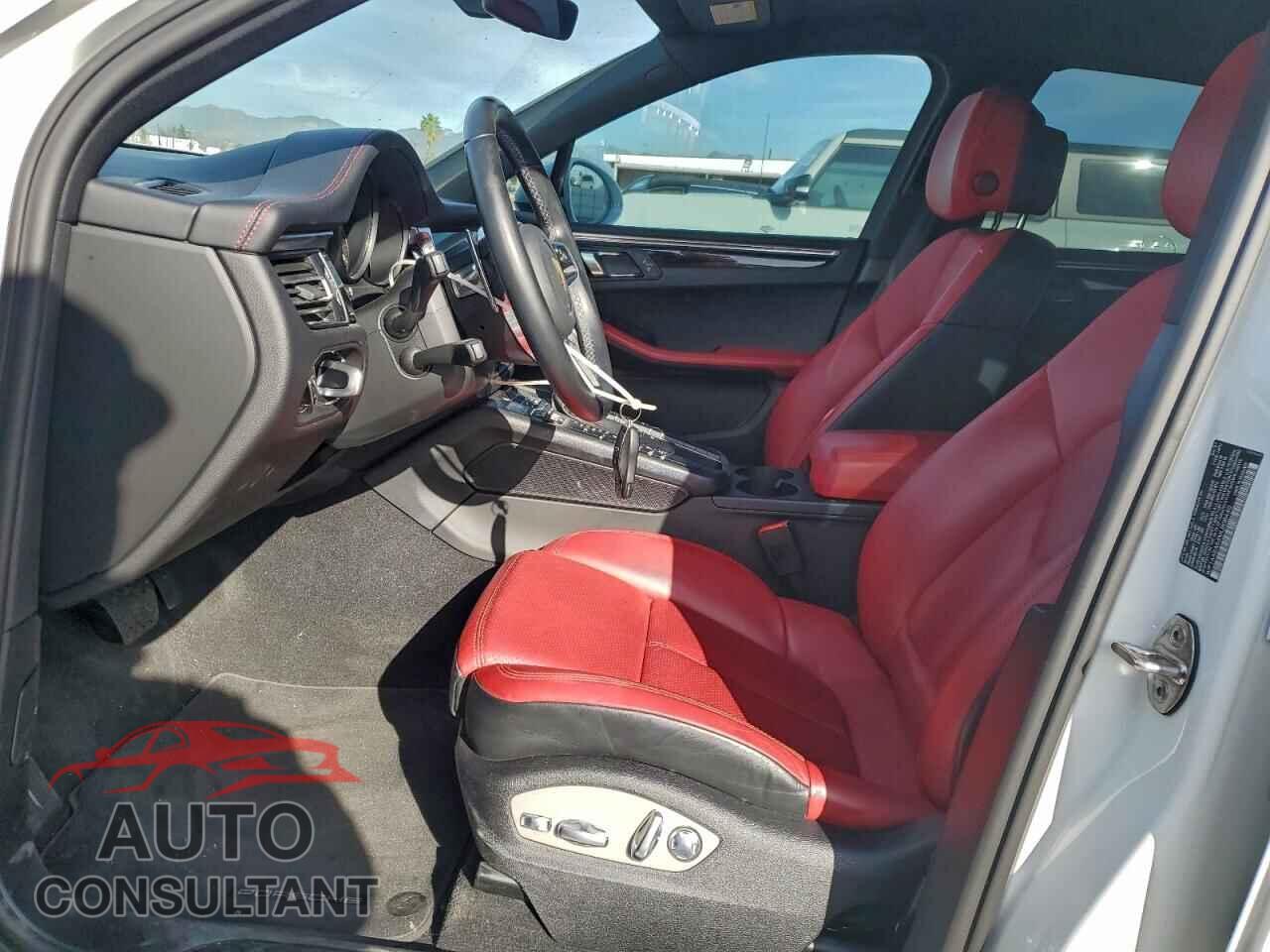 PORSCHE MACAN 2021 - WP1AA2A54MLB08440