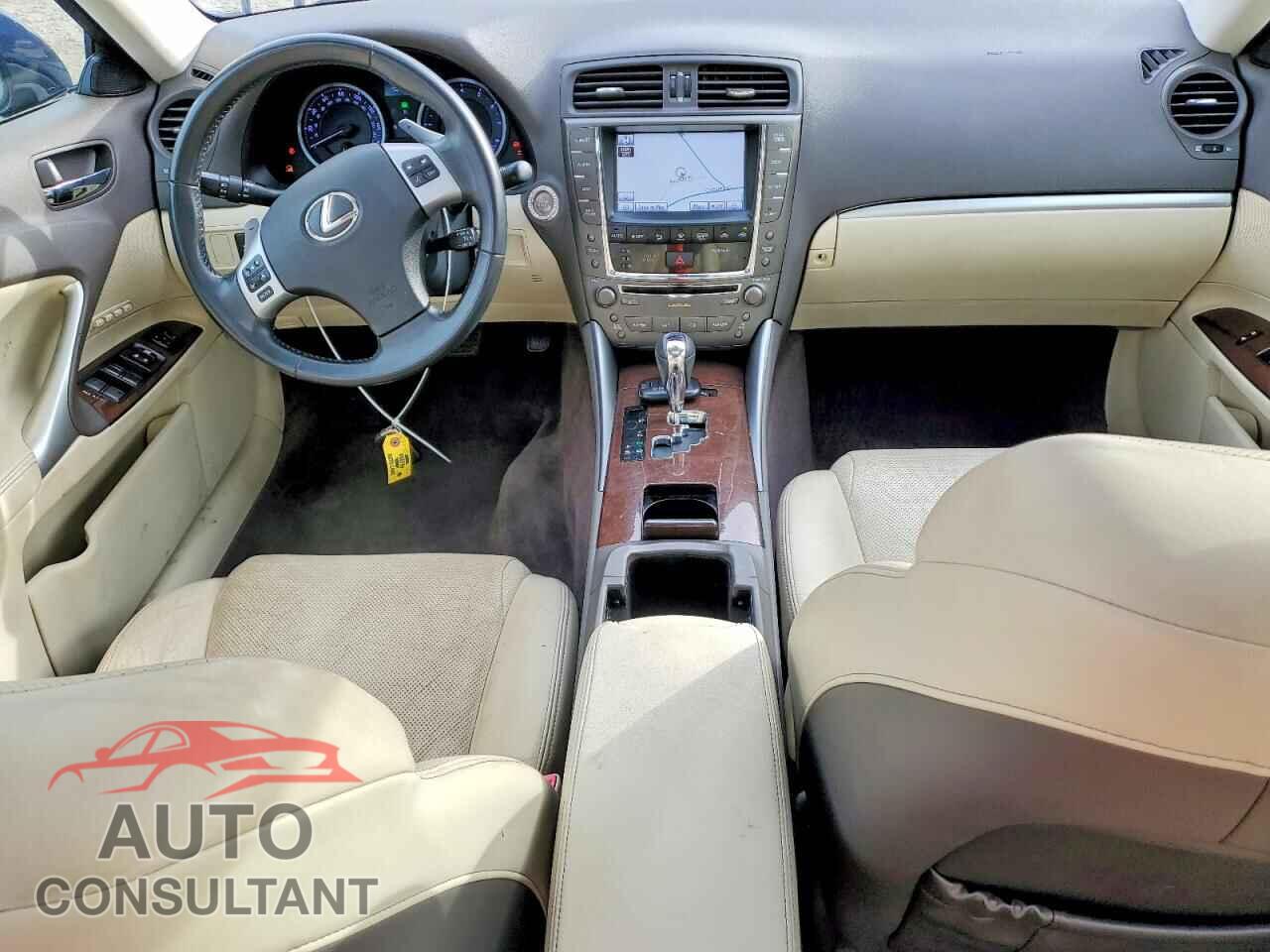 LEXUS IS 2012 - JTHCF5C25C5057774