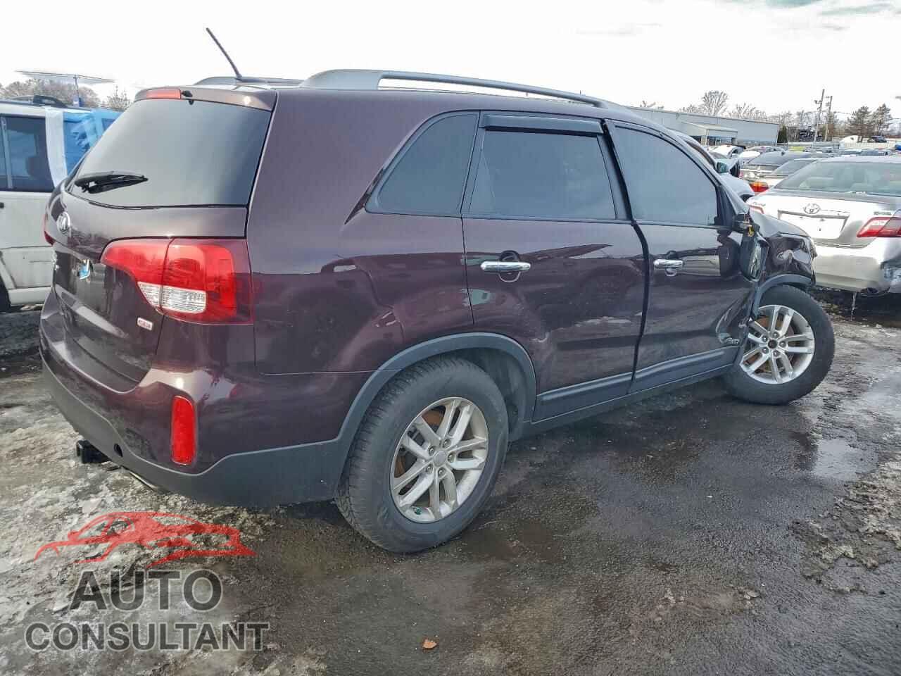 KIA SORENTO 2015 - 5XYKTCA68FG638729