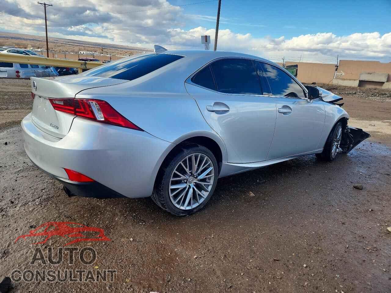 LEXUS IS 2015 - JTHBF1D29F5066923