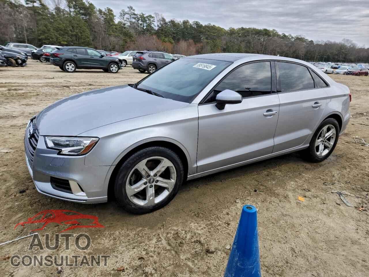 AUDI A3 2017 - WAUB8GFF2H1030612