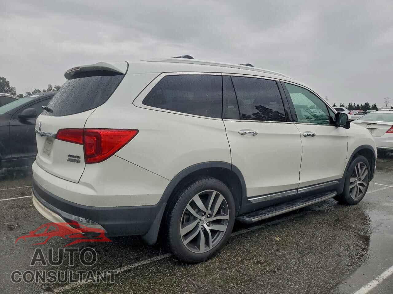HONDA PILOT 2017 - 5FNYF6H98HB054196