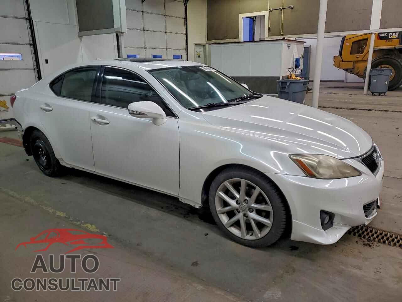 LEXUS IS 2012 - JTHBF5C20C5172438