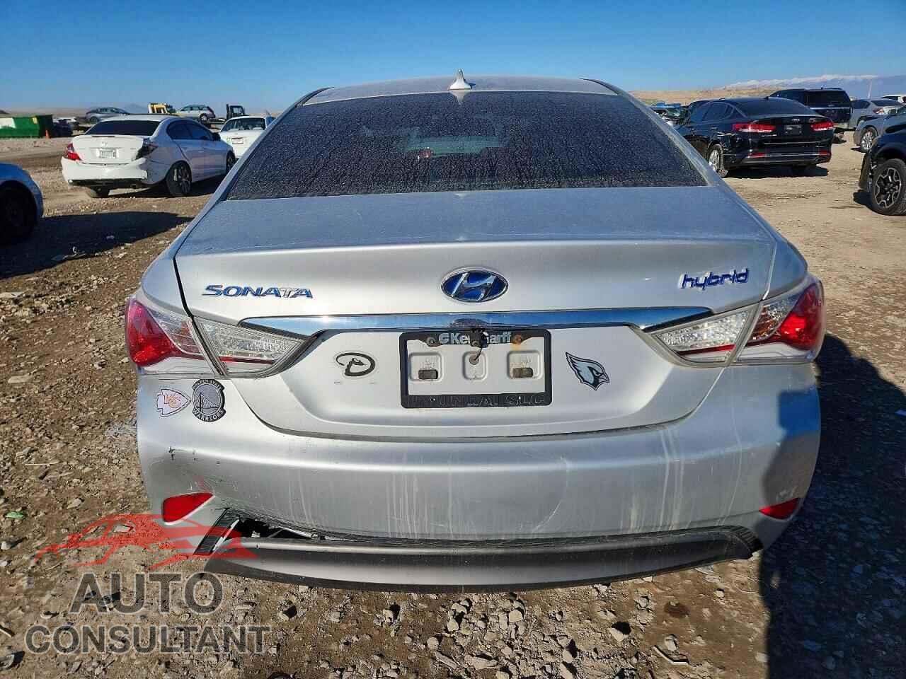 HYUNDAI SONATA 2012 - KMHEC4A49CA026208