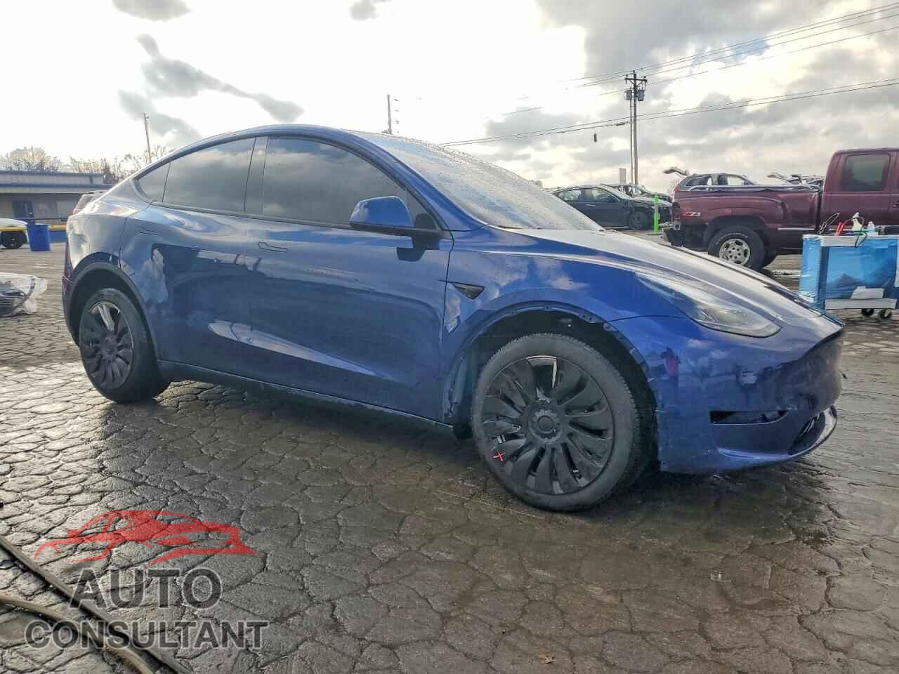 TESLA MODEL Y 2023 - 7SAYGDEE1PF788909