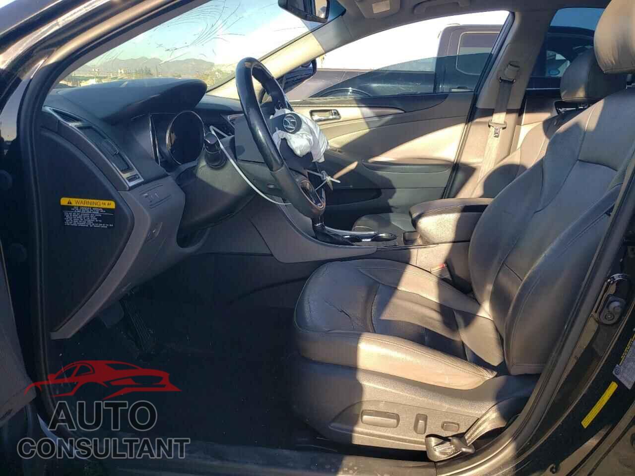 HYUNDAI SONATA 2012 - KMHEC4A45CA020681