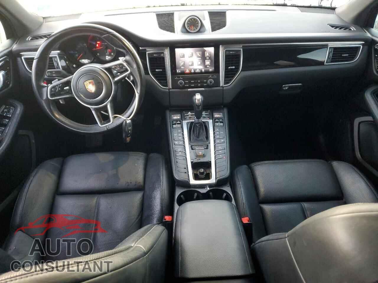 PORSCHE MACAN 2017 - WP1AA2A56HLB83047