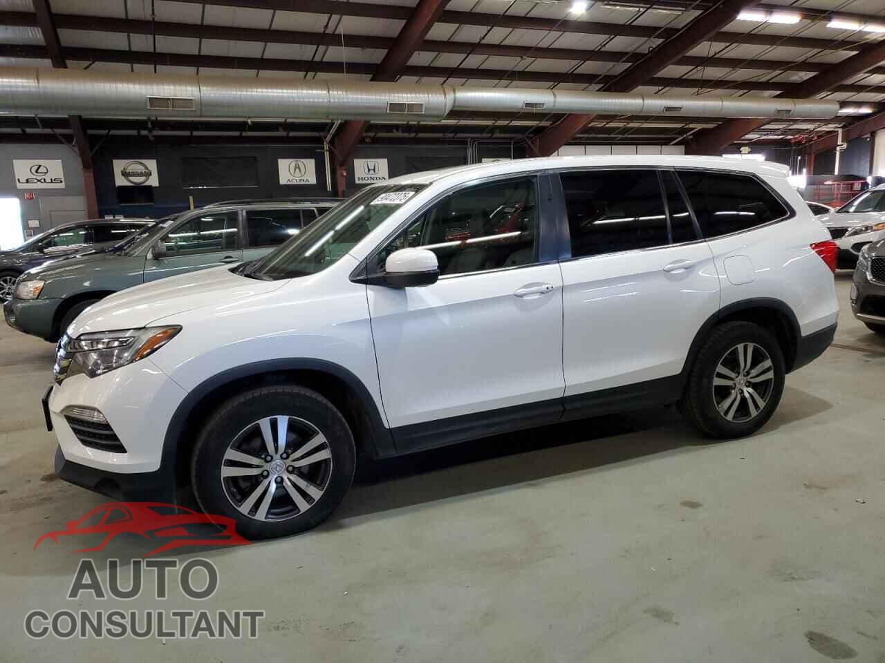 HONDA PILOT 2017 - 5FNYF6H84HB044305