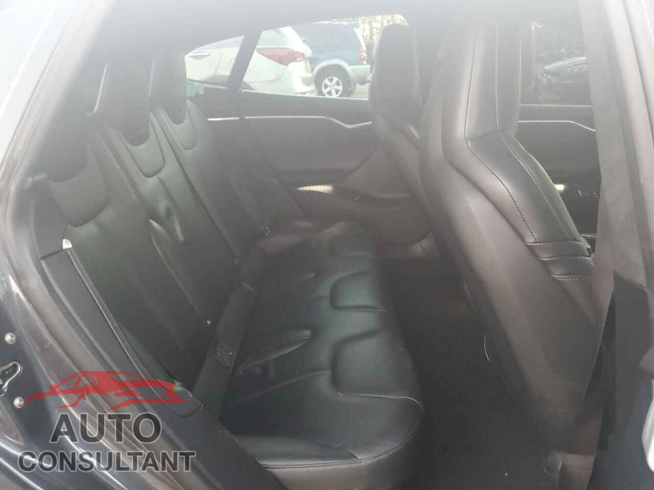 TESLA MODEL S 2016 - 5YJSA1E48GF123192