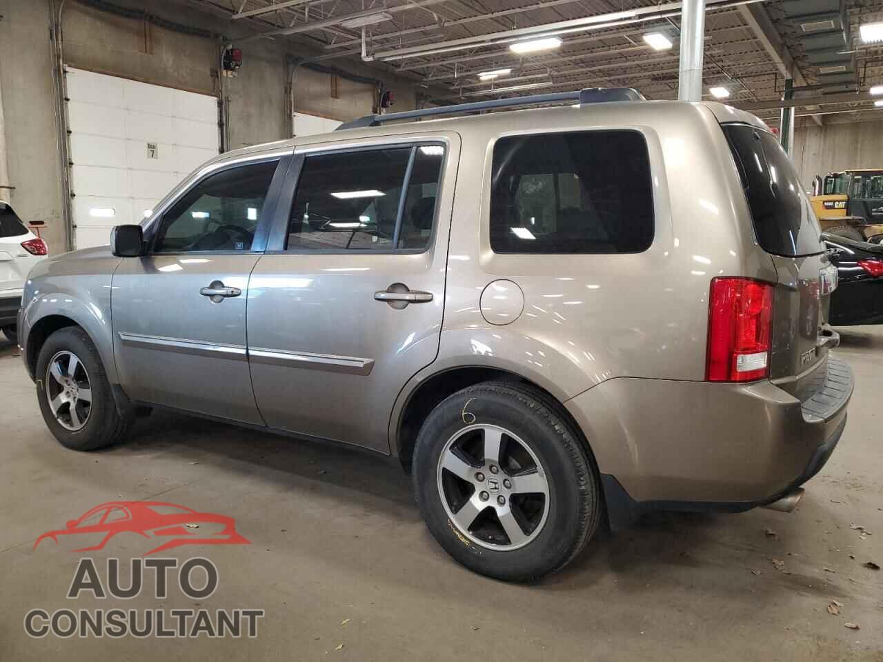 HONDA PILOT 2011 - 5FNYF4H57BB104630