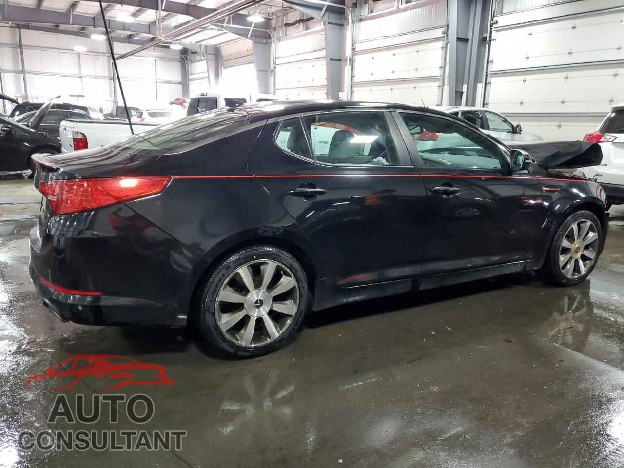 KIA OPTIMA 2011 - KNAGM4A77B5161289