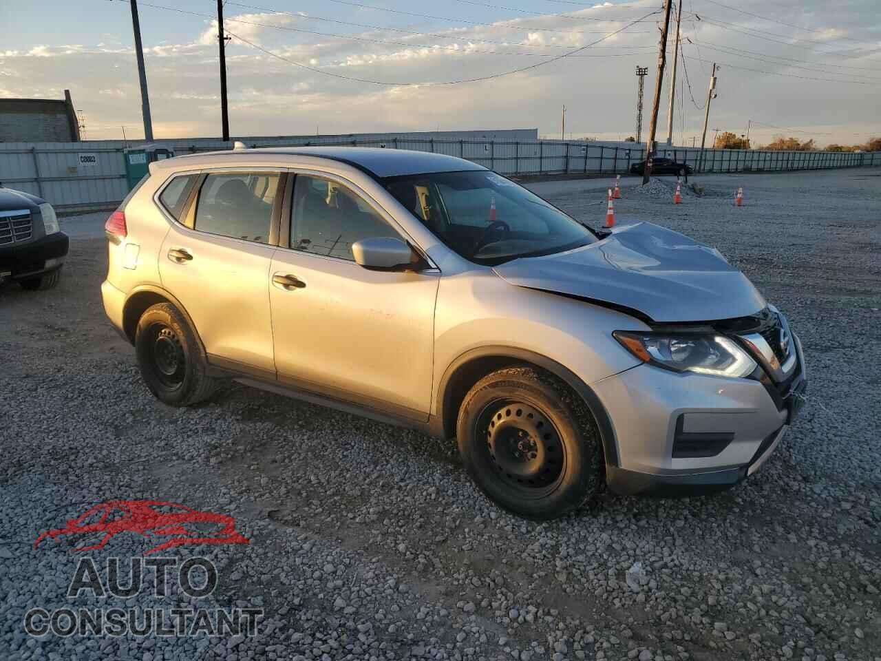 NISSAN ROGUE 2017 - KNMAT2MV9HP558798