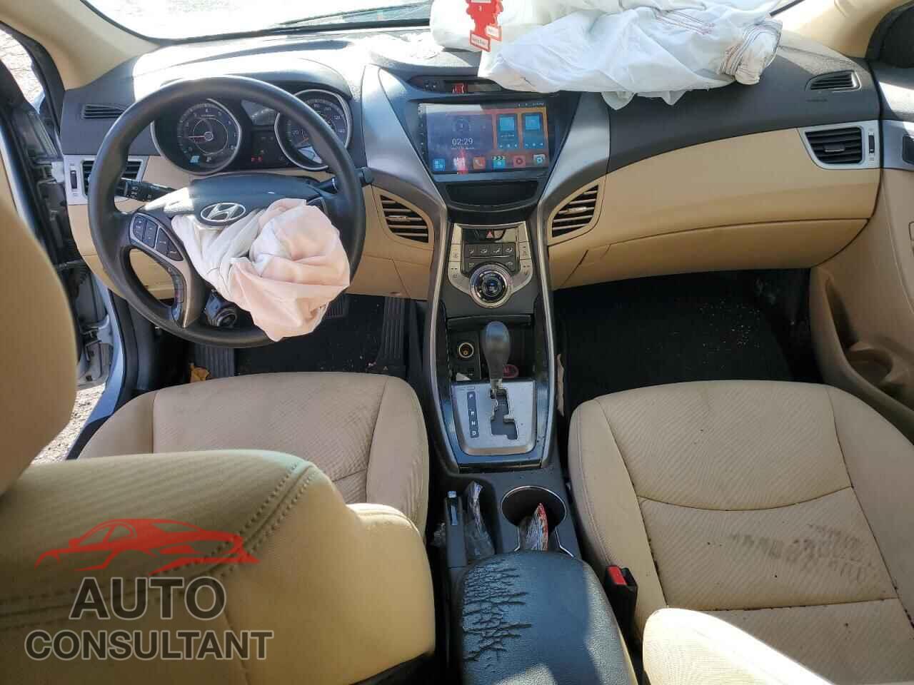HYUNDAI ELANTRA 2013 - KMHDH4AE0DU489568