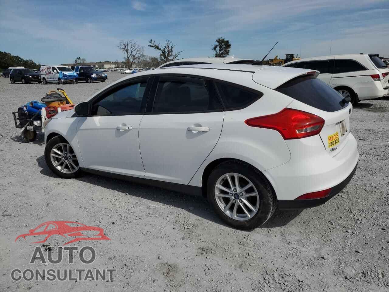 FORD FOCUS 2017 - 1FADP3K29HL322827