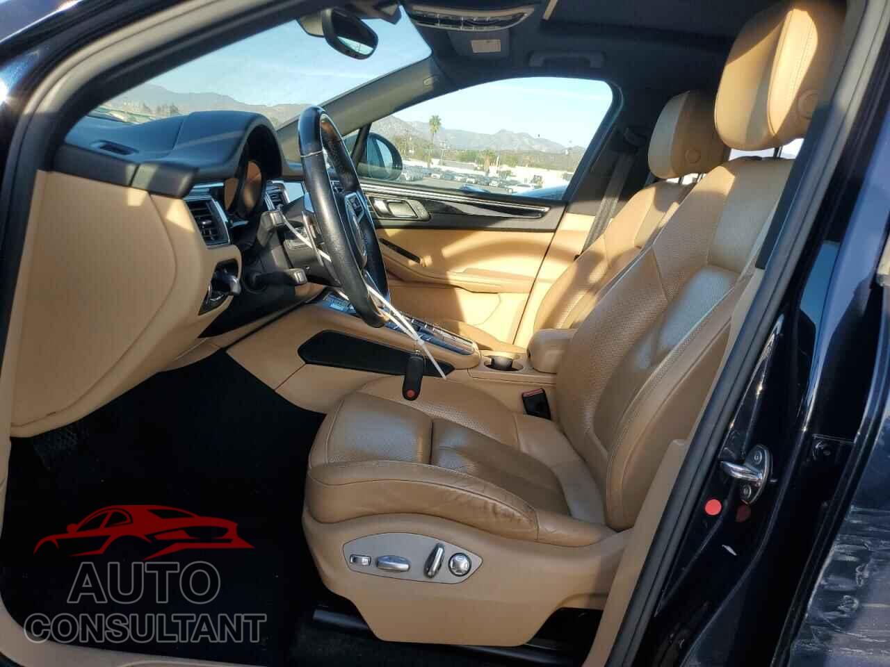 PORSCHE MACAN 2018 - WP1AA2A57JLB02305