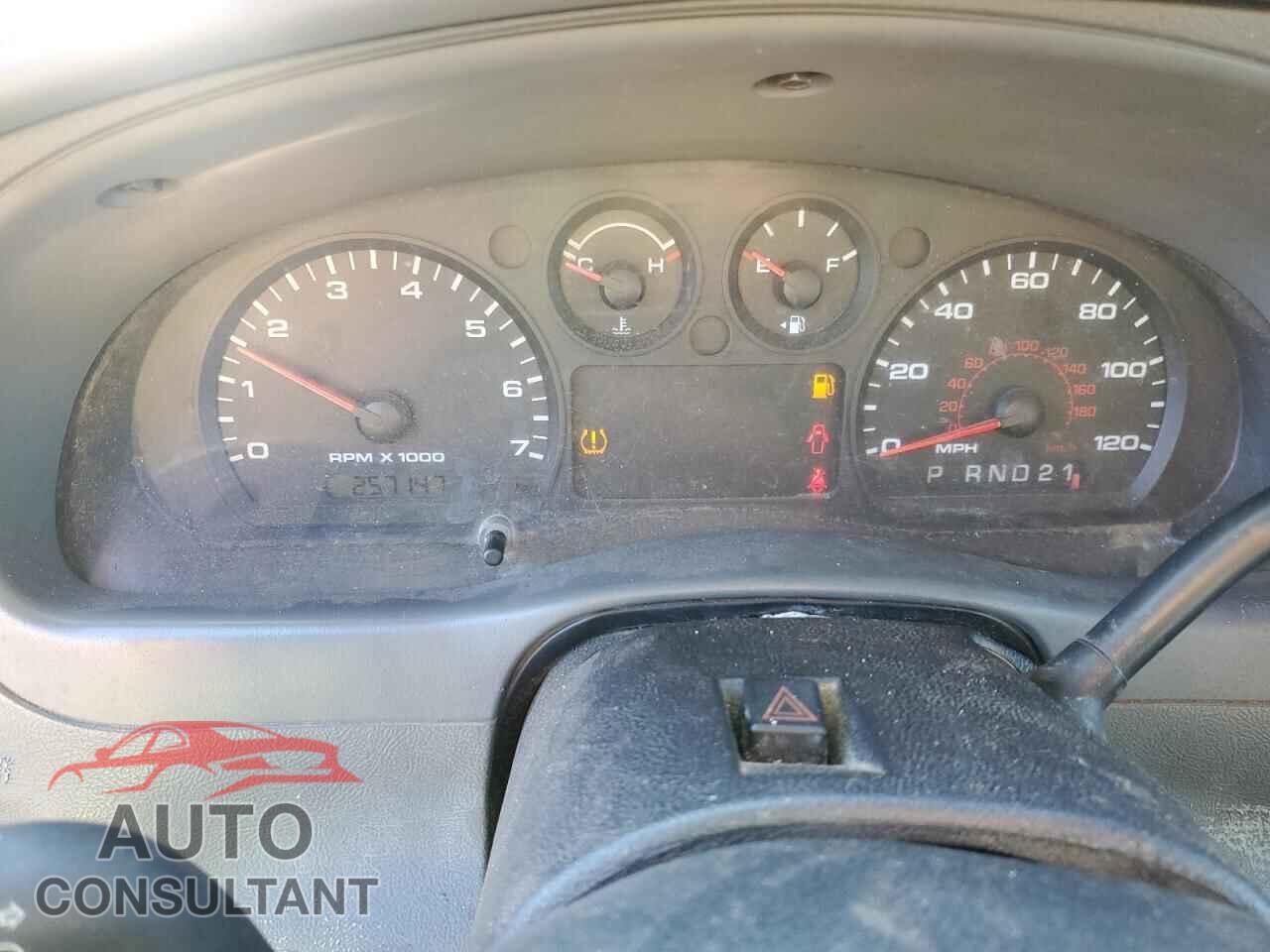 FORD RANGER 2011 - 1FTKR1AD5BPB00613