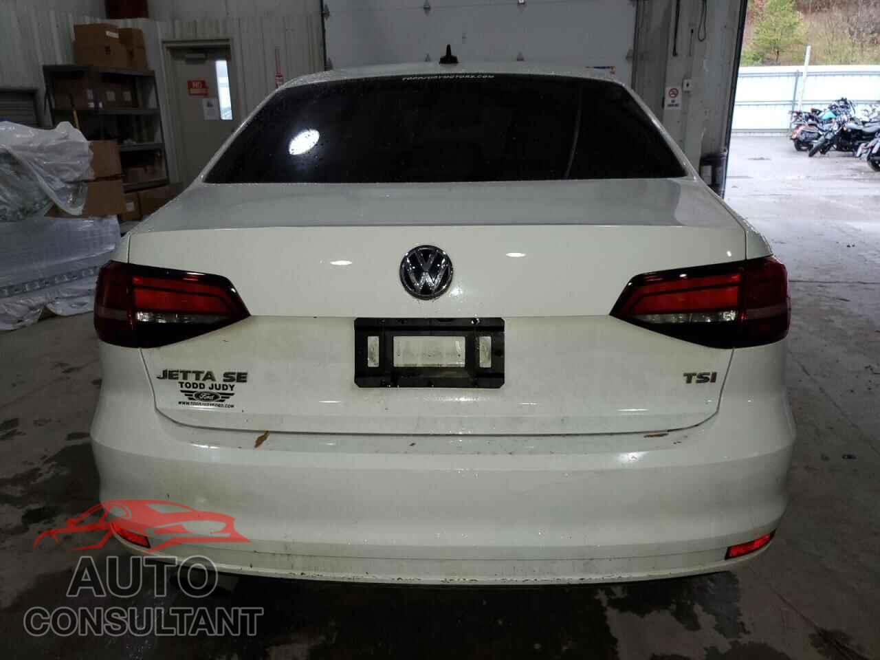 VOLKSWAGEN JETTA 2017 - 3VWDB7AJ2HM295765
