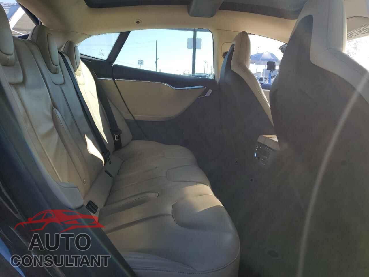 TESLA MODEL S 2013 - 5YJSA1AG9DFP06382