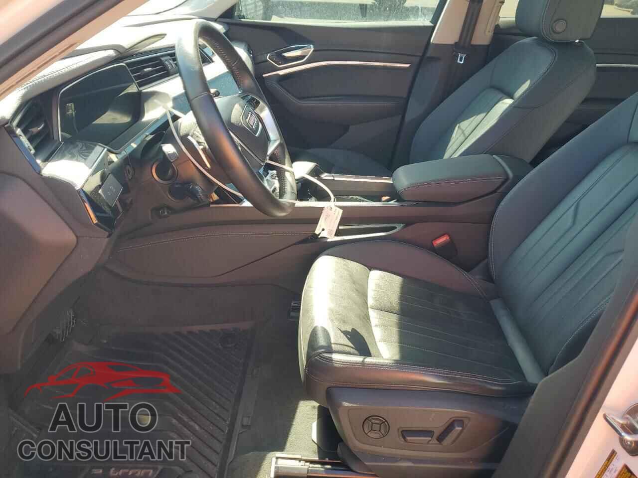 AUDI E-TRON 2021 - WA1AAAGE4MB030552