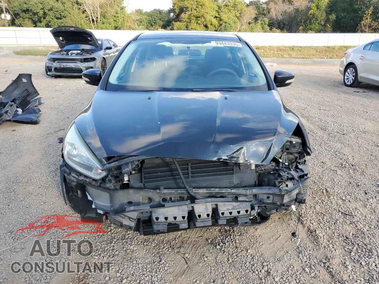 FORD FOCUS 2015 - 1FADP3F23FL369939