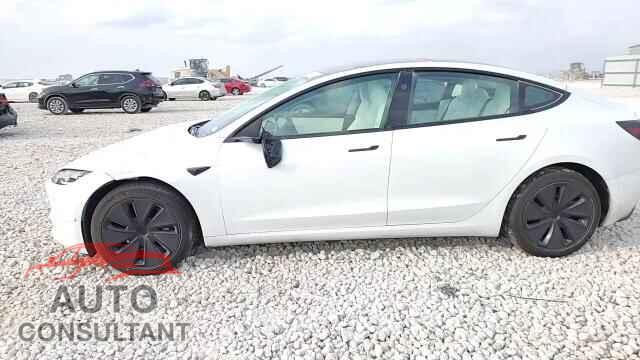 TESLA MODEL 3 2025 - 5YJ3E1EA9SF938976