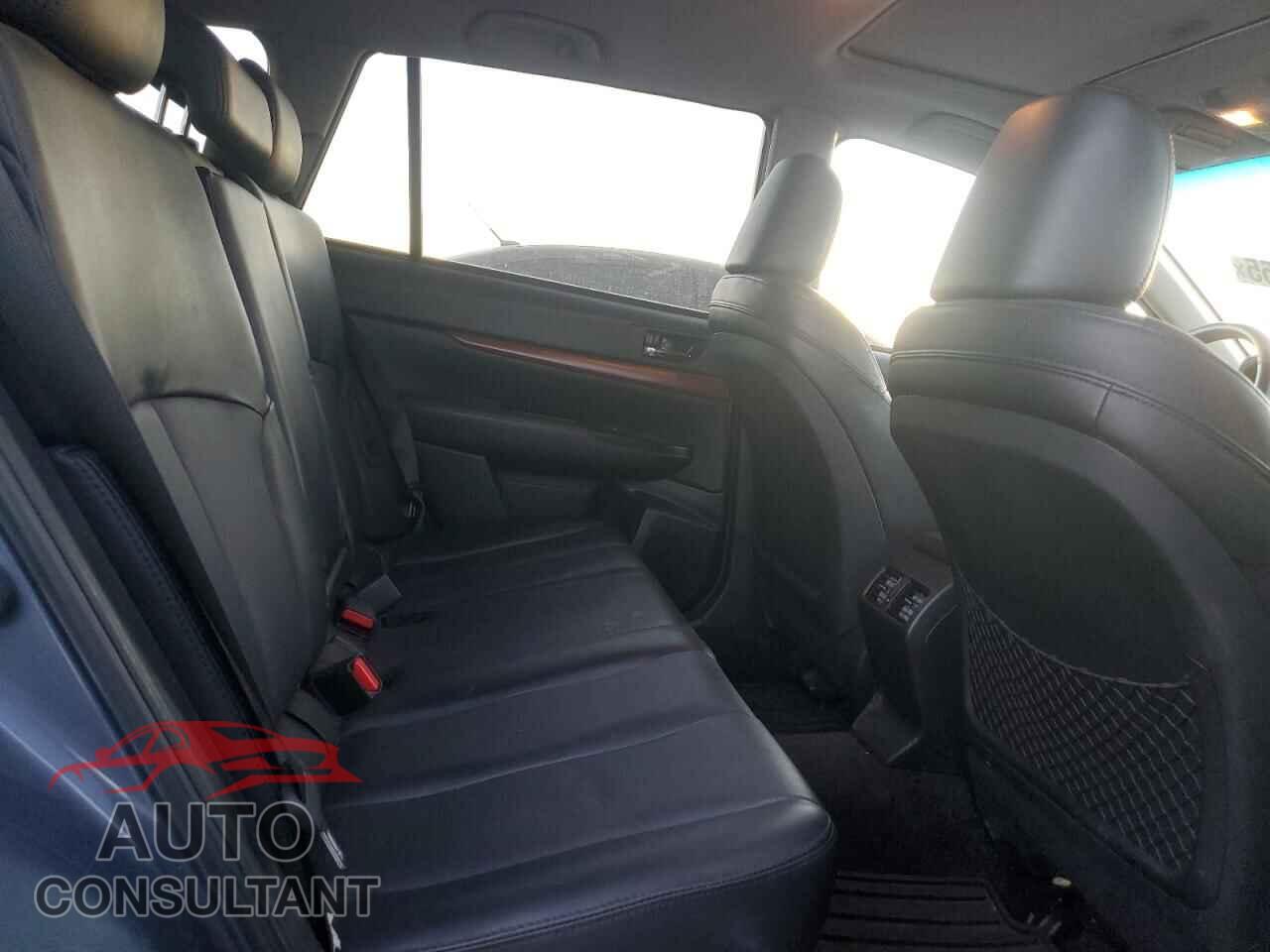 SUBARU OUTBACK 2014 - 4S4BRBMC2E3220031
