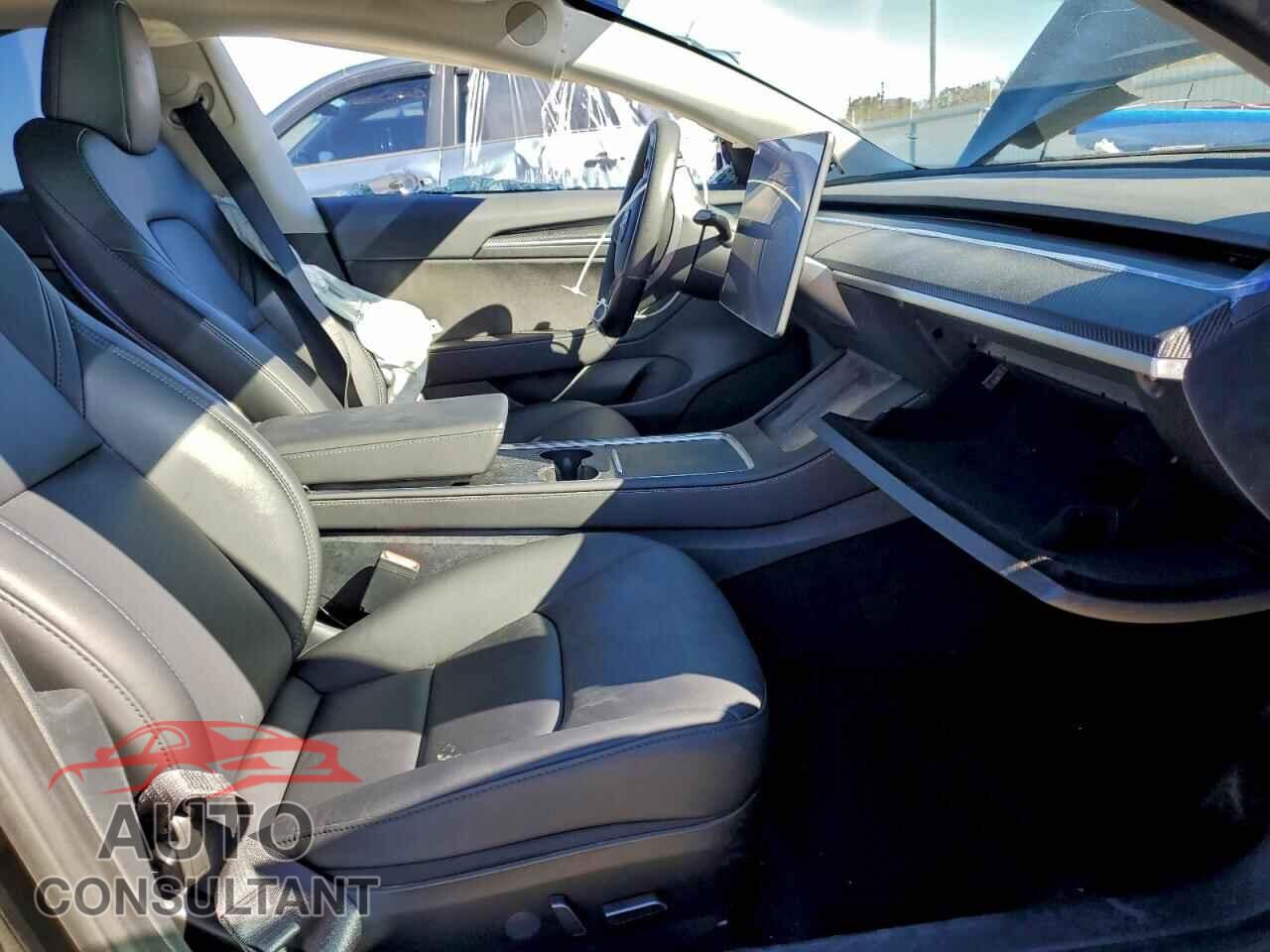 TESLA MODEL 3 2023 - 5YJ3E1ECXPF589951