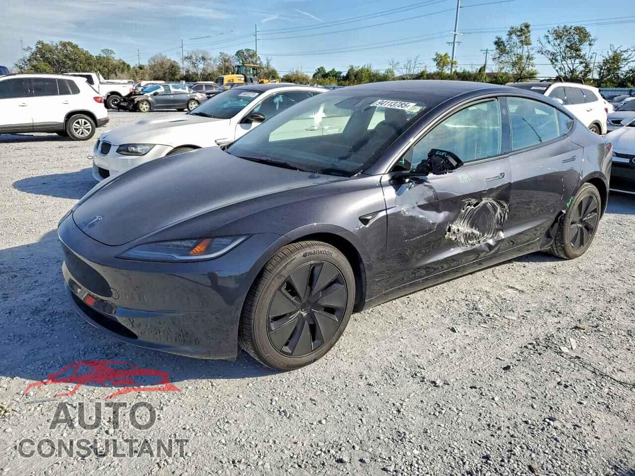 TESLA MODEL 3 2024 - 5YJ3E1EA5RF754838
