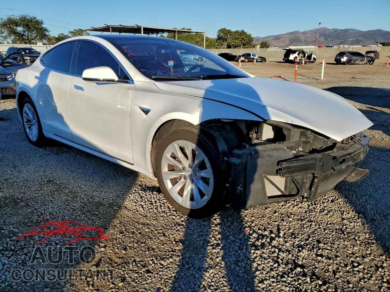 TESLA MODEL S 2018 - 5YJSA1E28JF281800