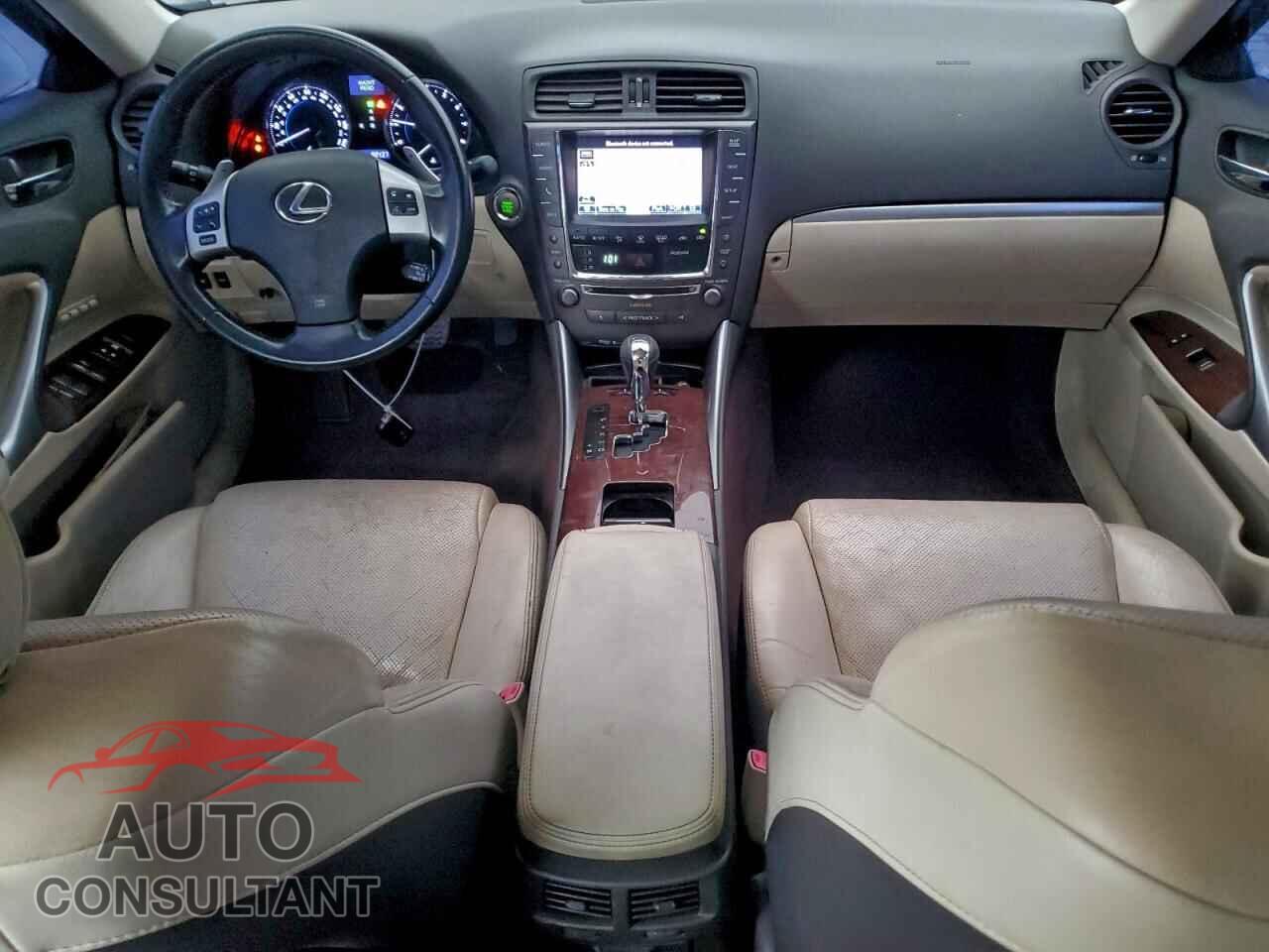 LEXUS IS 2013 - JTHCF5C26D5062838