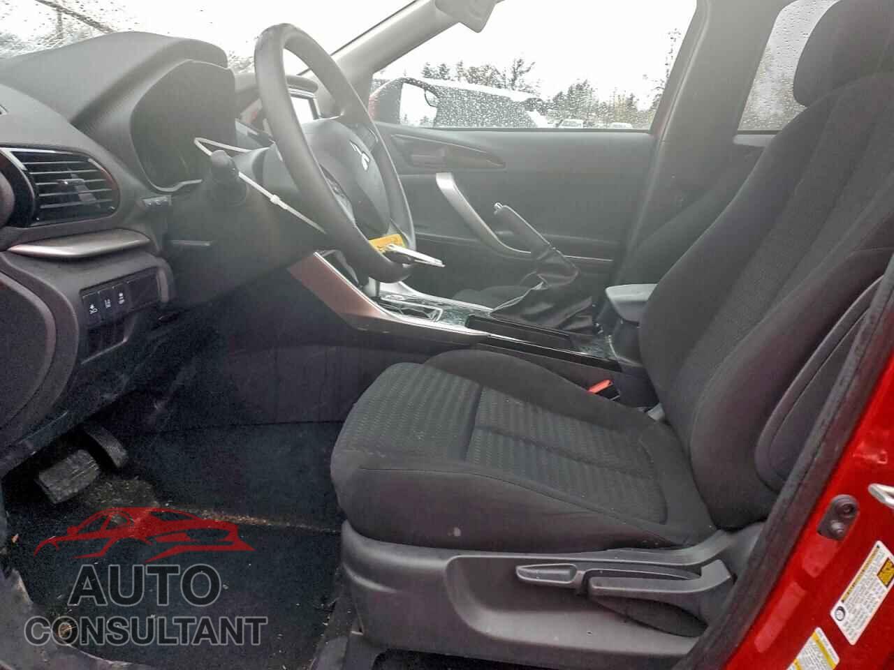 MITSUBISHI ECLIPSE 2024 - JA4ATUAA1RZ019654