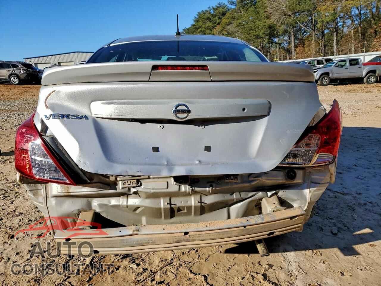 NISSAN VERSA 2019 - 3N1CN7AP3KL871034