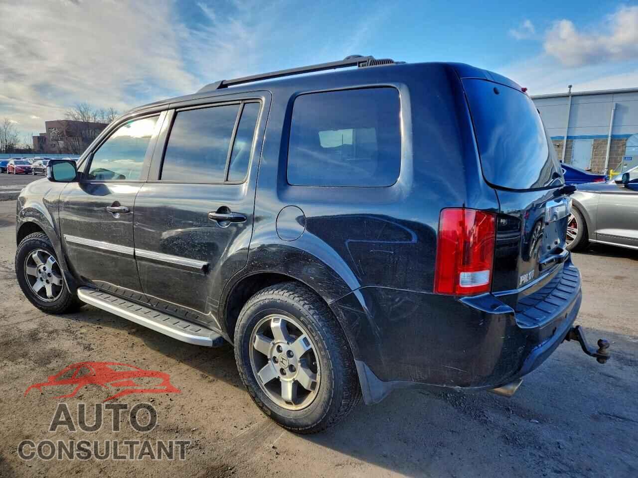 HONDA PILOT 2011 - 5FNYF4H98BB062603