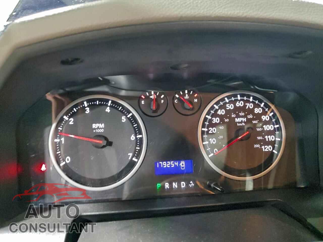 DODGE RAM 1500 2012 - 1C6RD7KT1CS186143