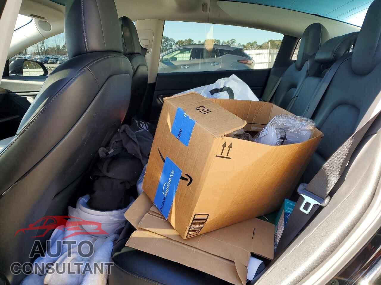 TESLA MODEL 3 2018 - 5YJ3E1EA3JF156445