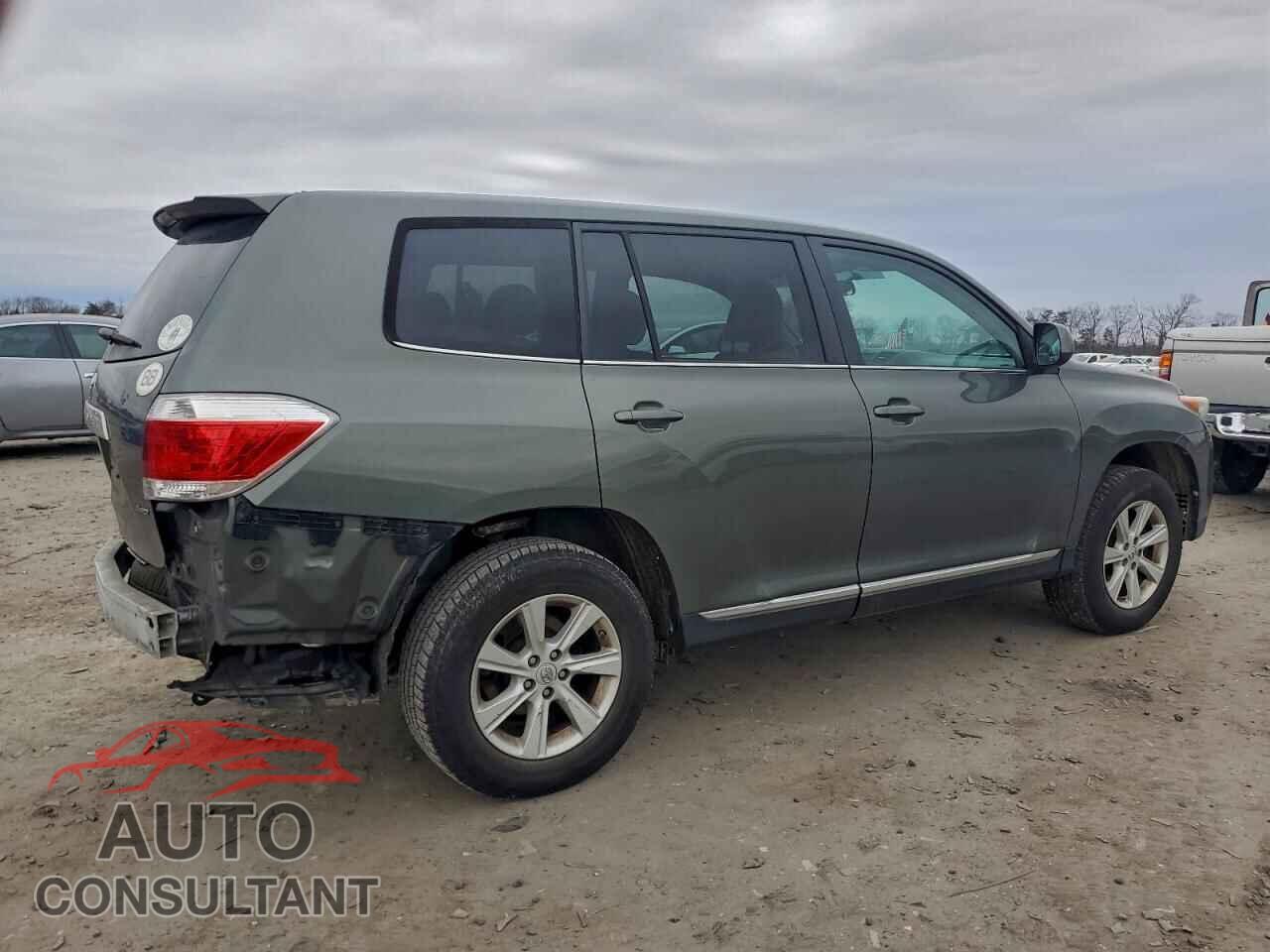 TOYOTA HIGHLANDER 2013 - 5TDBK3EH8DS248213