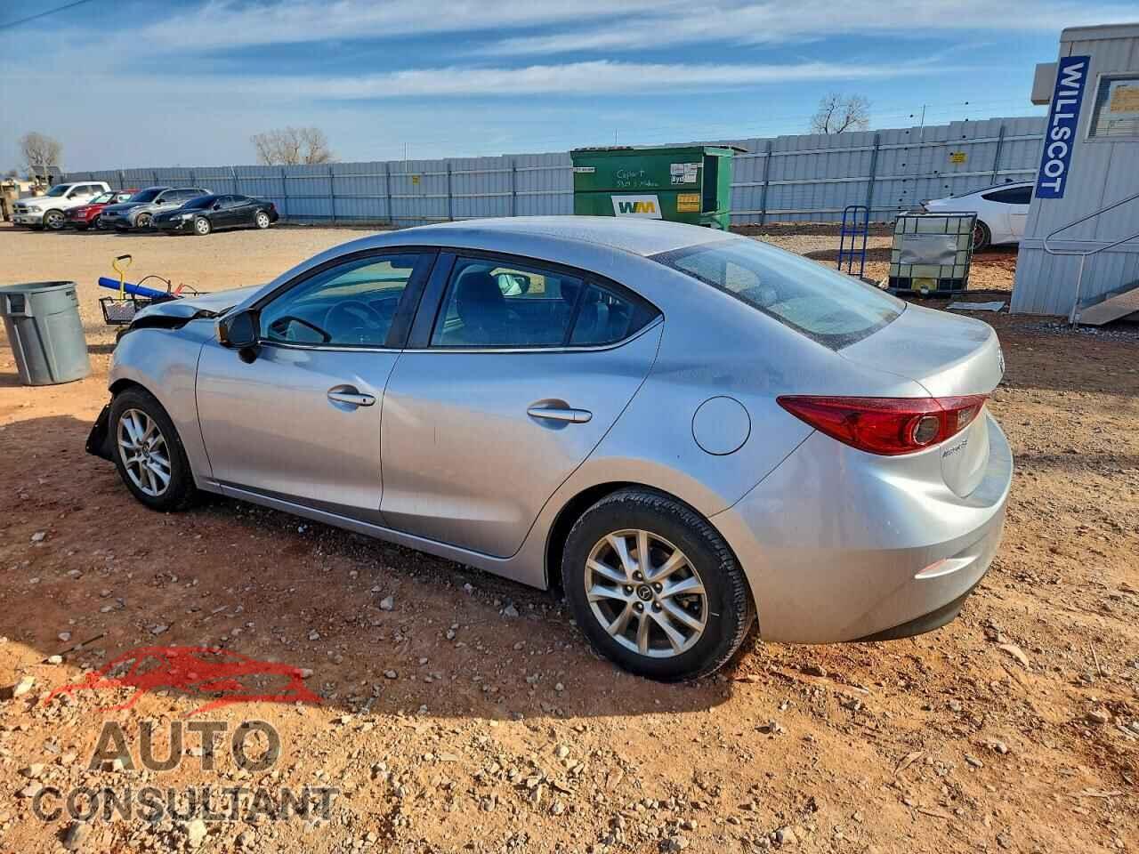 MAZDA 3 2017 - 3MZBN1U79HM136477