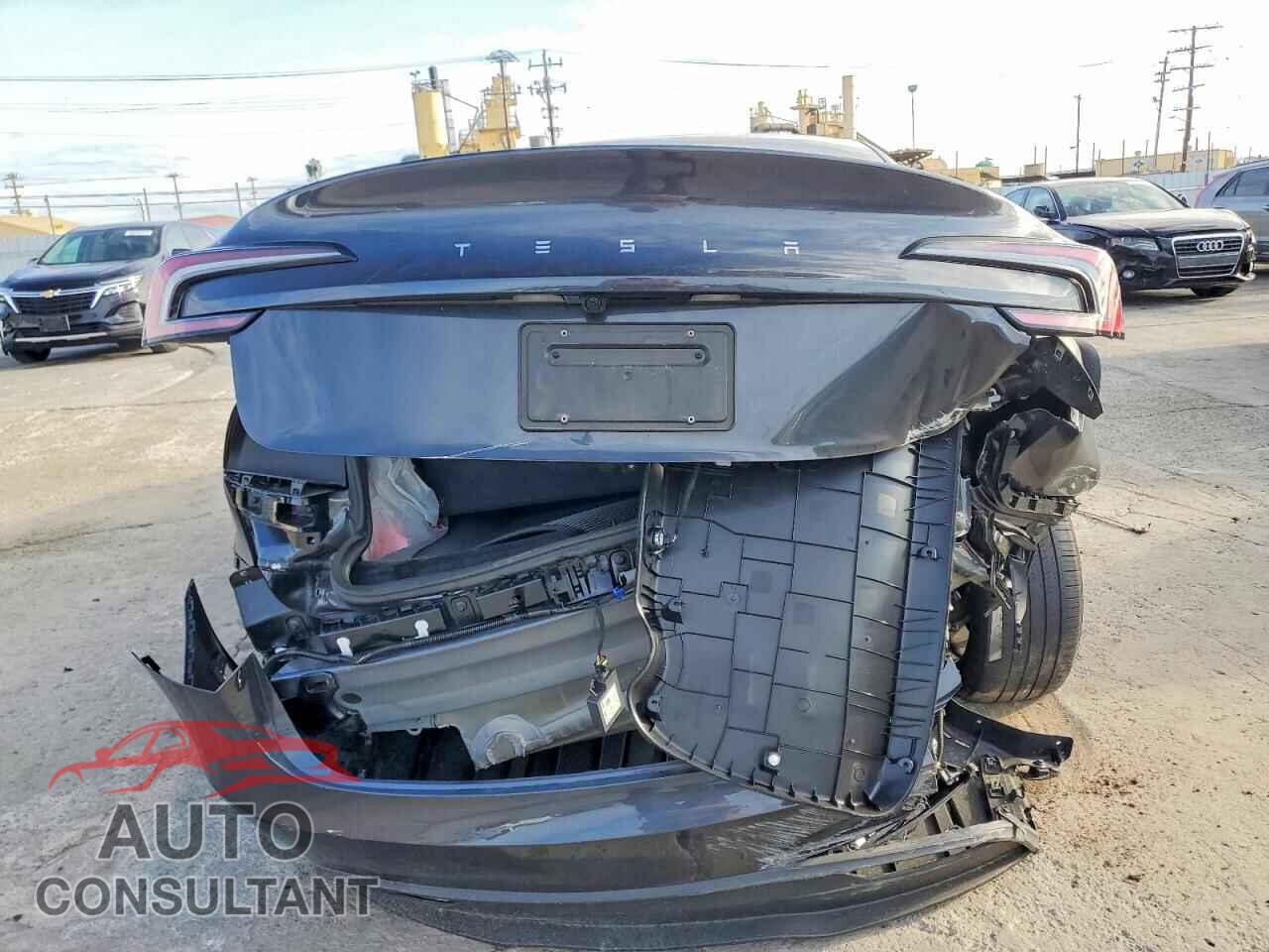 TESLA MODEL 3 2025 - 5YJ3E1EA2SF966487