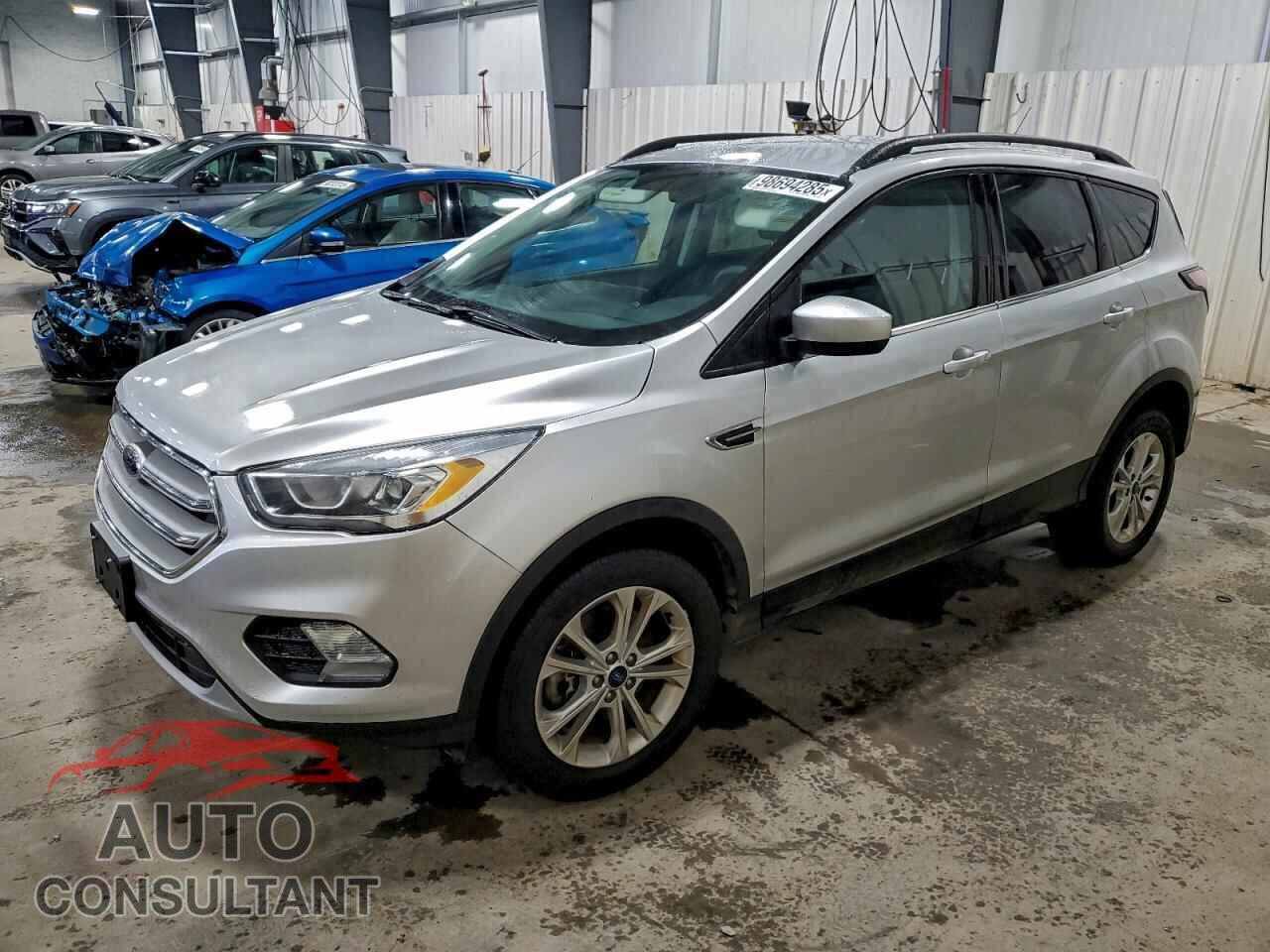 FORD ESCAPE 2017 - 1FMCU9GD5HUC01875