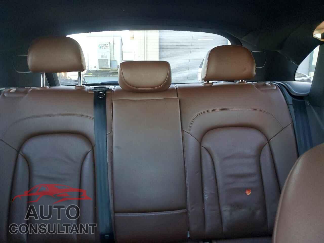 AUDI Q3 2017 - WA1GCCFS7HR015497