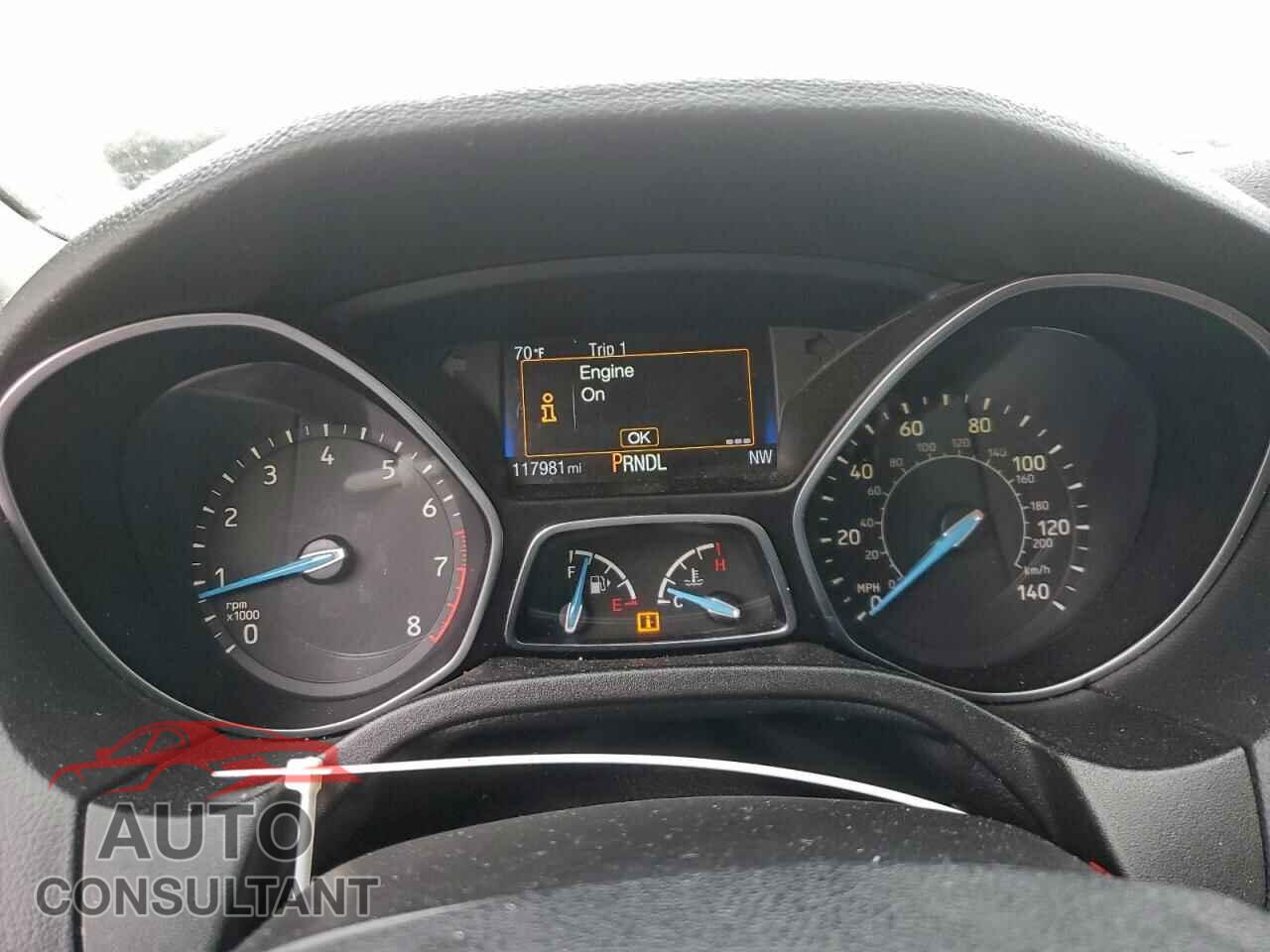 FORD FOCUS 2017 - 1FADP3F24HL327170