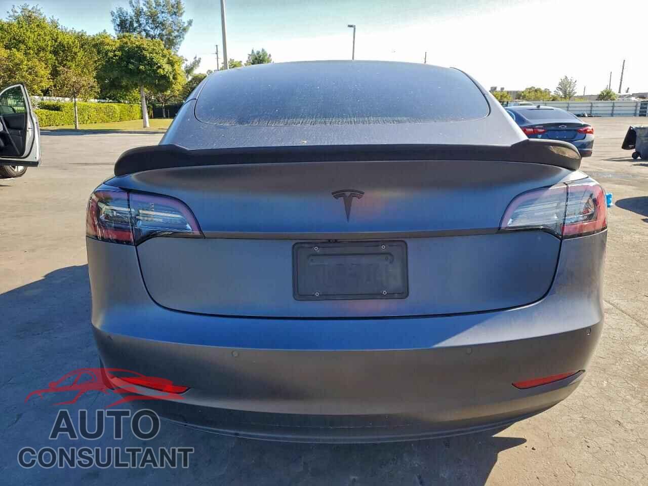 TESLA MODEL 3 2022 - 5YJ3E1EB8NF102315