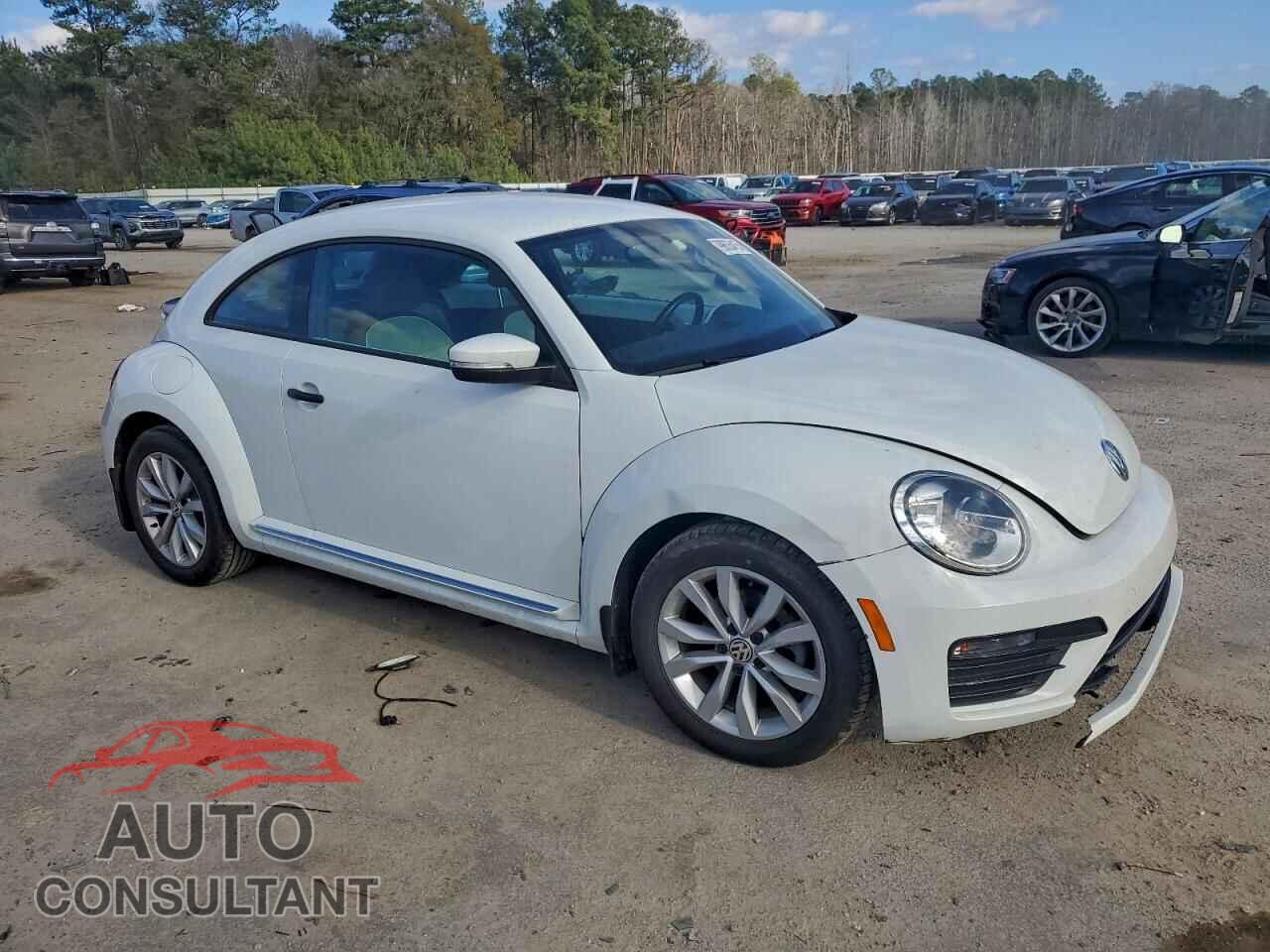 VOLKSWAGEN BEETLE 2017 - 3VWF17AT1HM624937