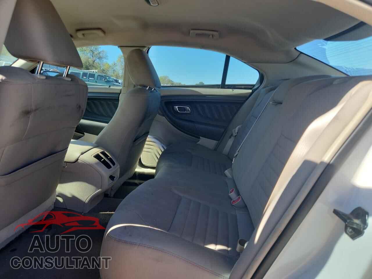 FORD TAURUS 2010 - 1FAHP2DW7AG119896