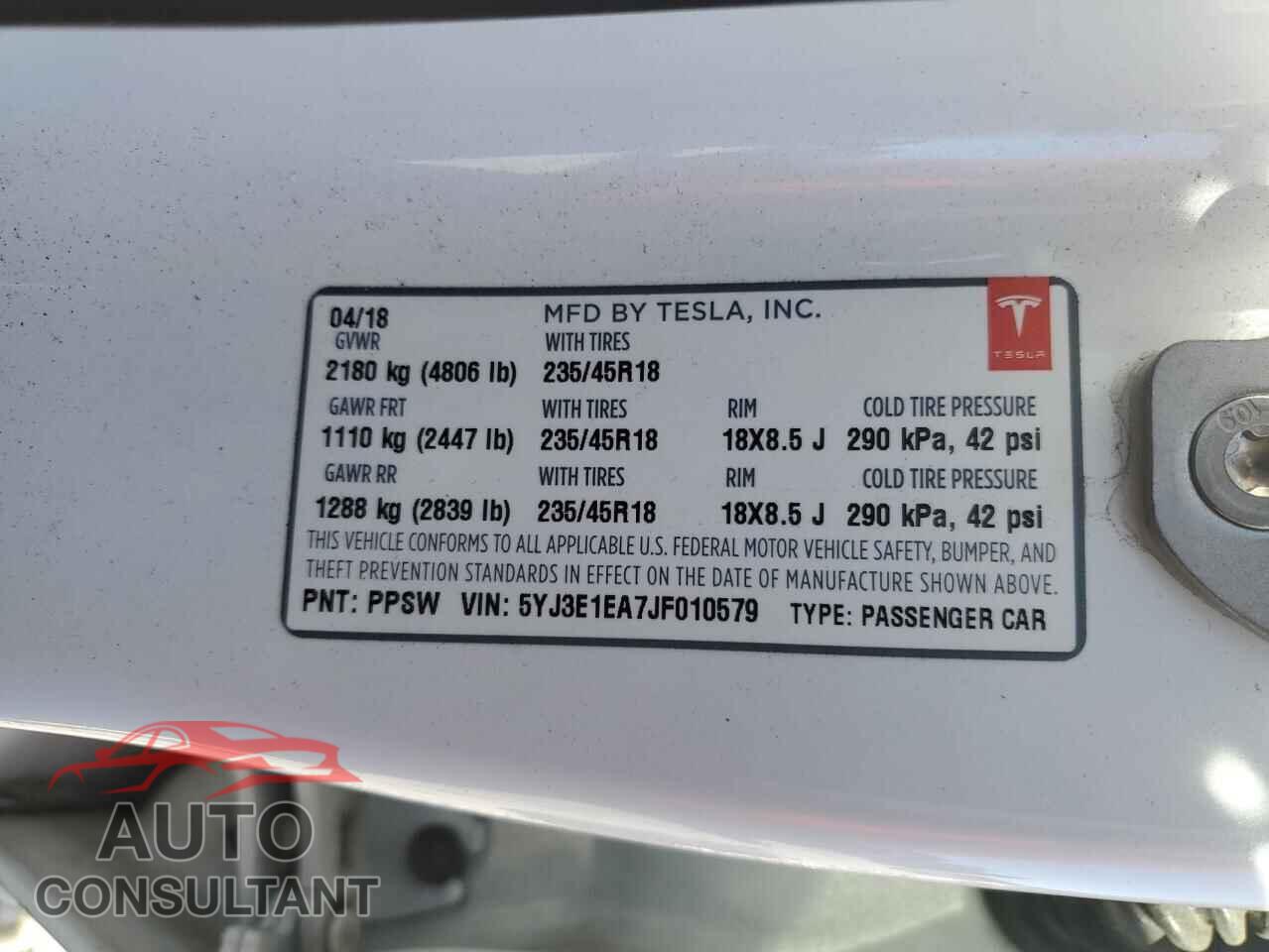 TESLA MODEL 3 2018 - 5YJ3E1EA7JF010579