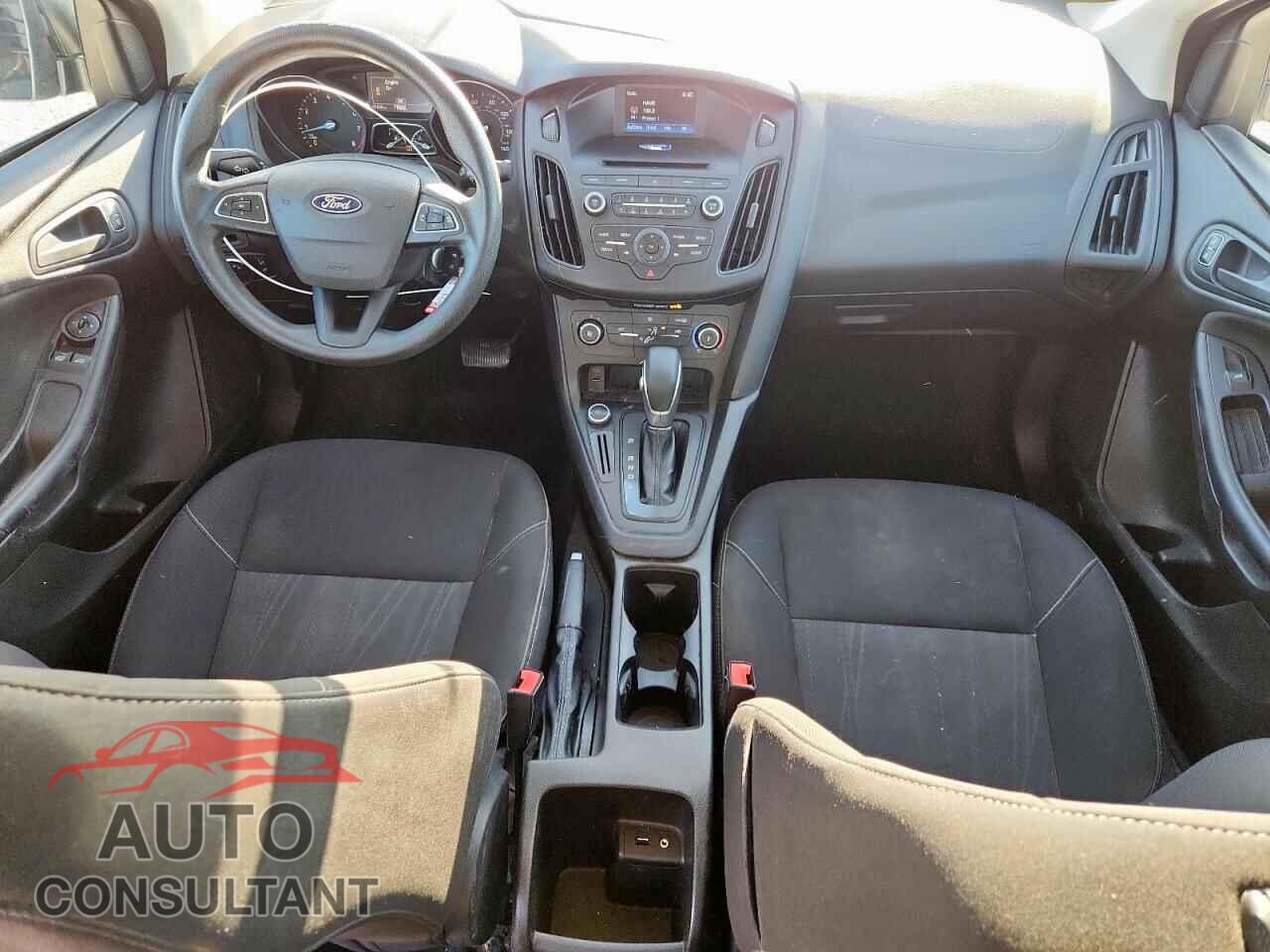 FORD FOCUS 2016 - 1FADP3E27GL351382