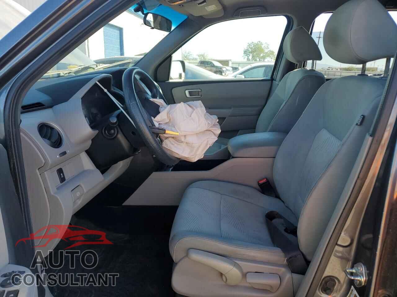 HONDA PILOT 2013 - 5FNYF3H2XDB014195