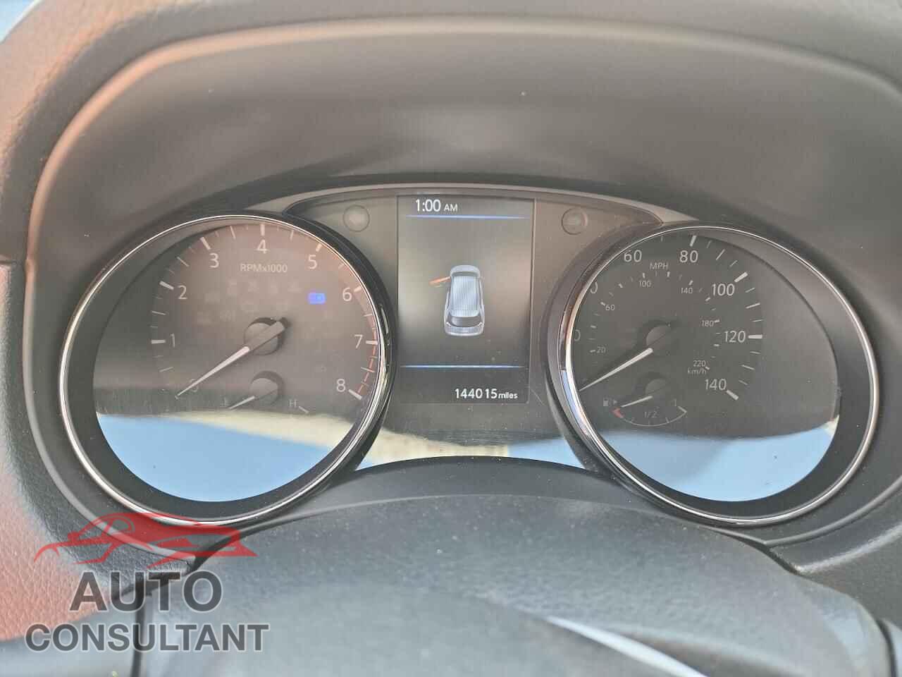 NISSAN ROGUE 2018 - KNMAT2MV1JP582941