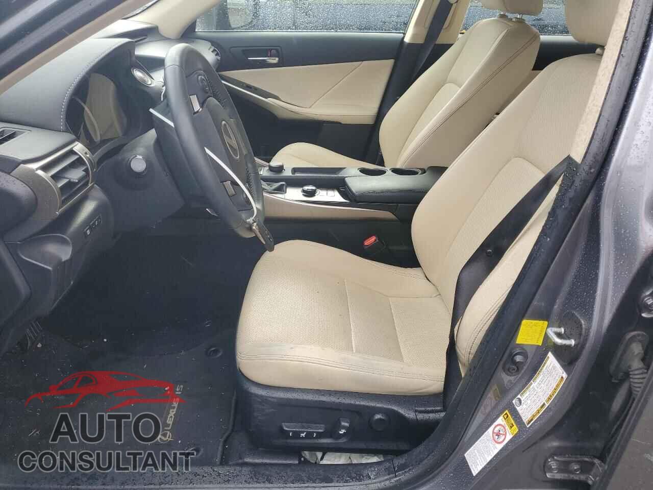 LEXUS IS 2014 - JTHBF1D21E5002258
